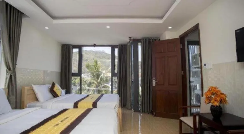 Bed in sun lake hotel