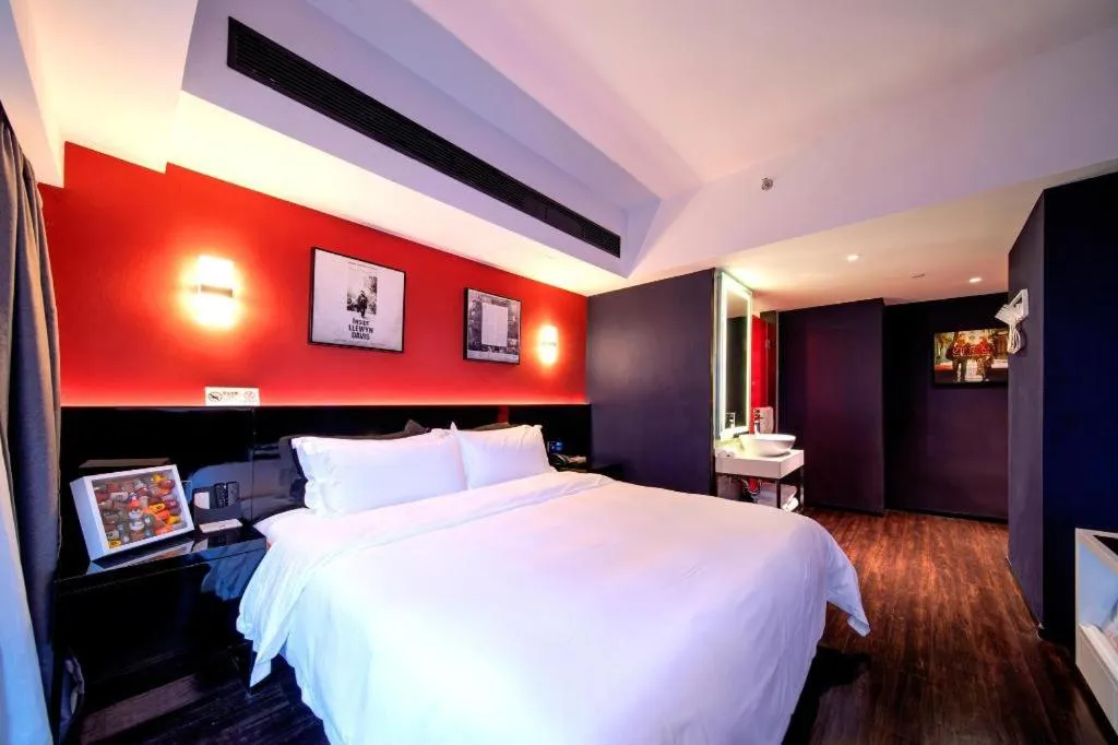 Bed in M Hotel Shenzhen Nanshan