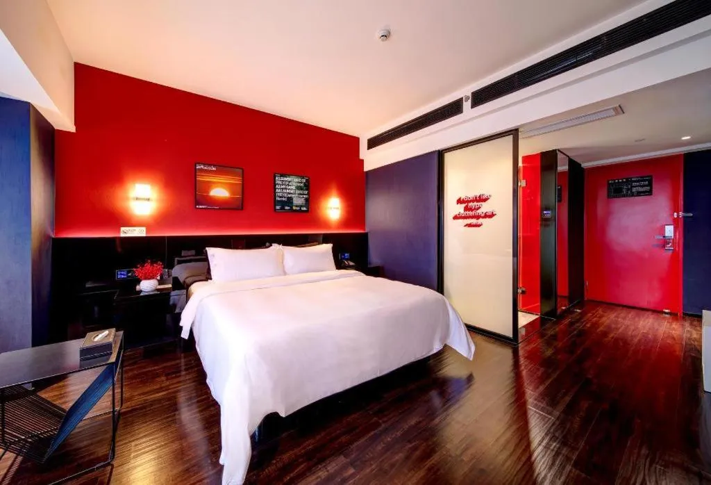 Bed in M Hotel Shenzhen Nanshan