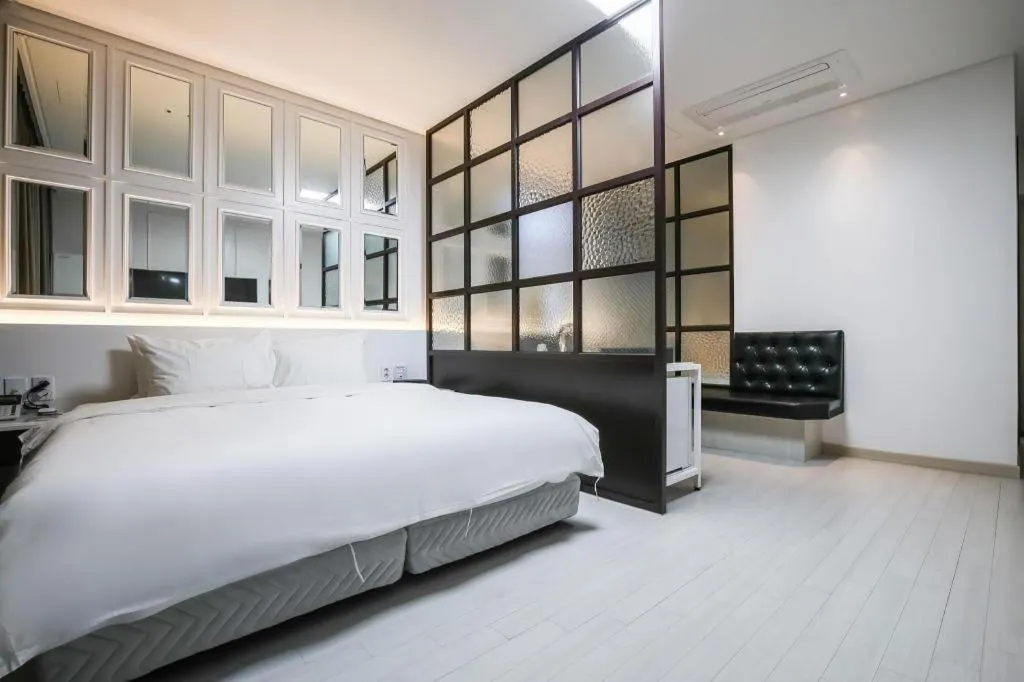 Bed in Hotel Morning Calm