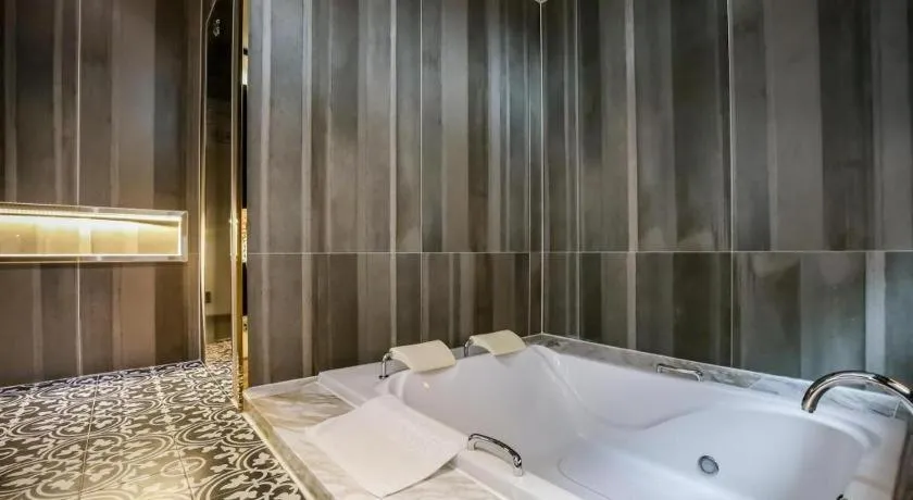 Bed in Hotel Morning Calm