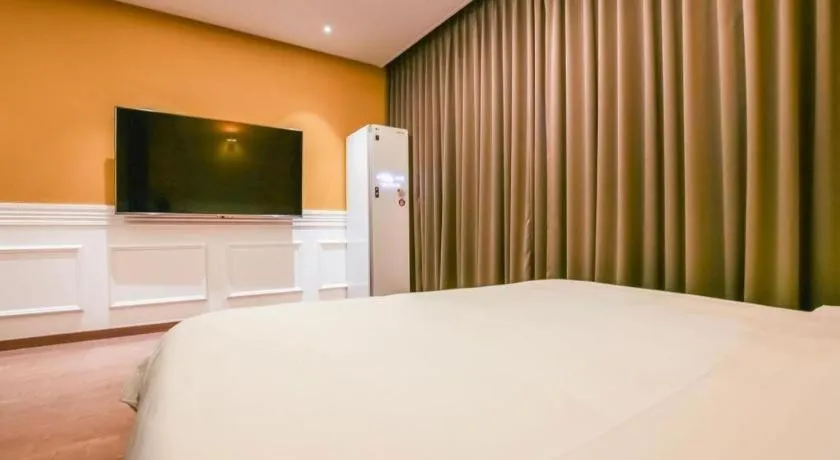 Bed in Hotel Morning Calm