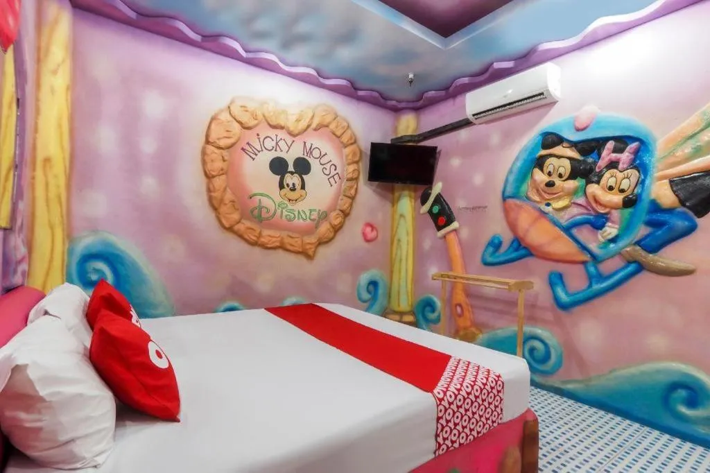 Bed in OYO 577 For Love Hotel