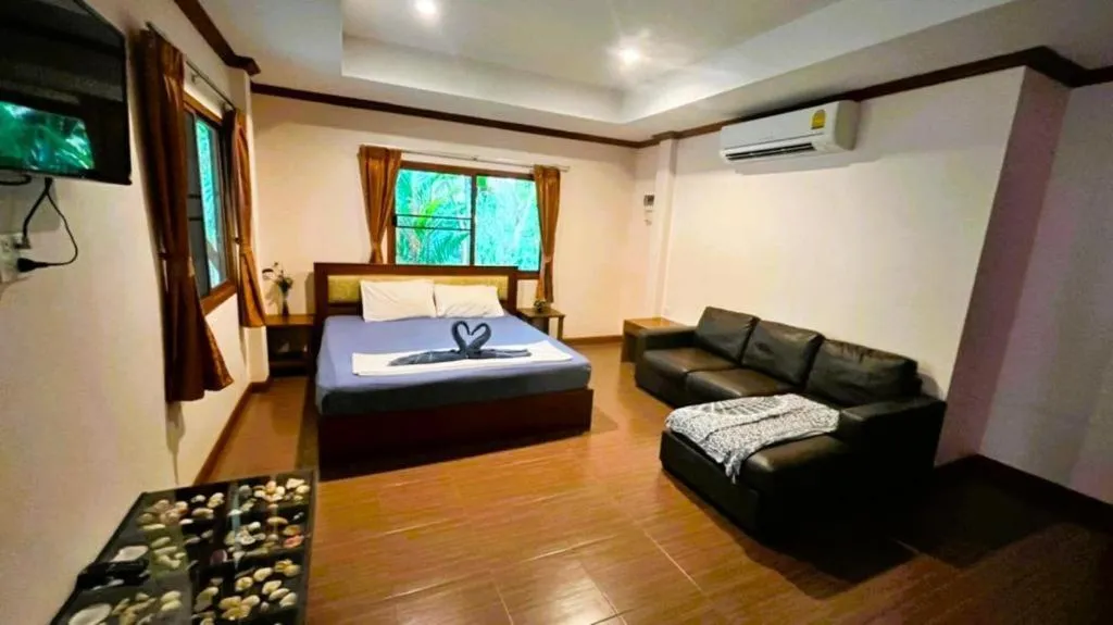 Bed in Sanook Sanang Resort