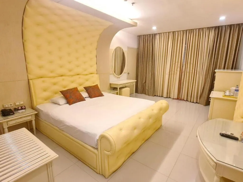 Bed in Hotel Cemerlang
