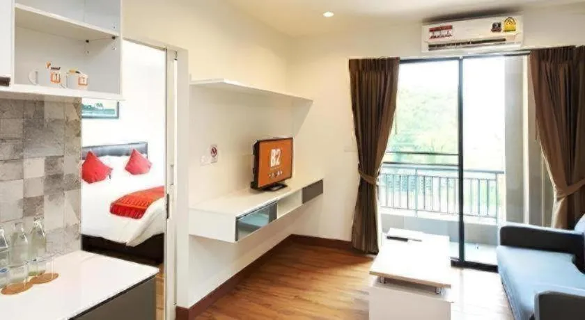 Bed in B2 Sriracha Premier Hotel