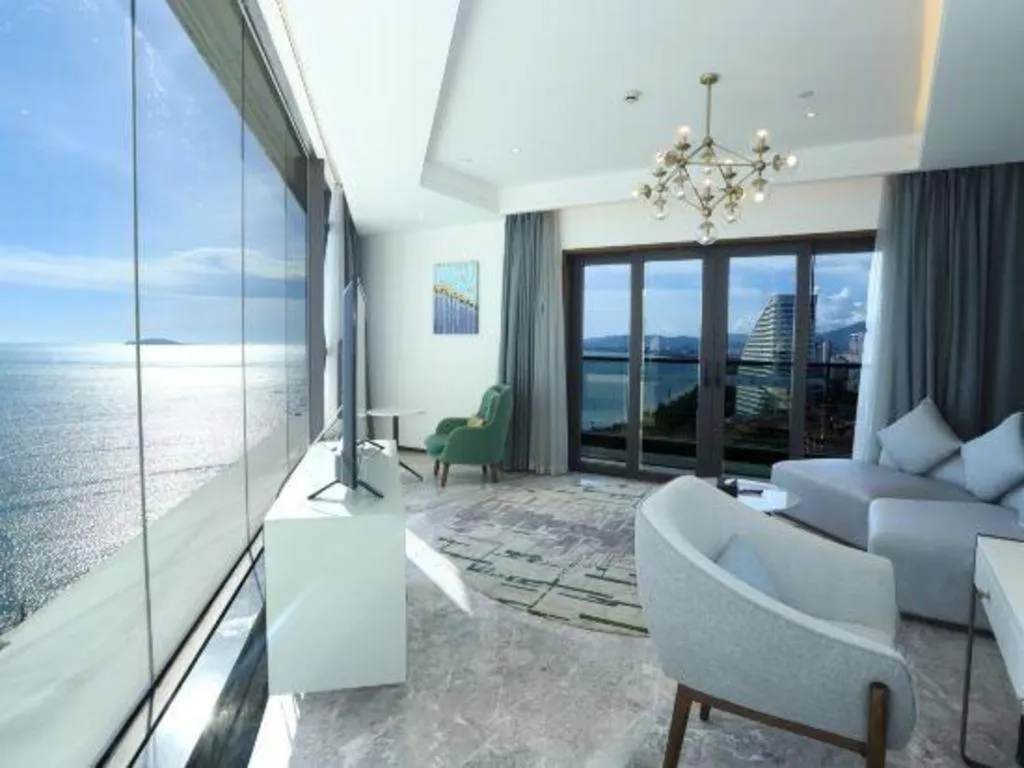 Rock Platinum Sea View Hotel