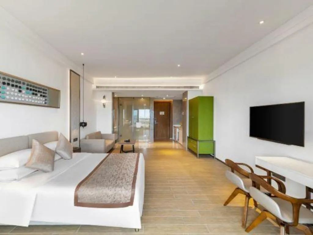 Bed in Rock Platinum Sea View Hotel