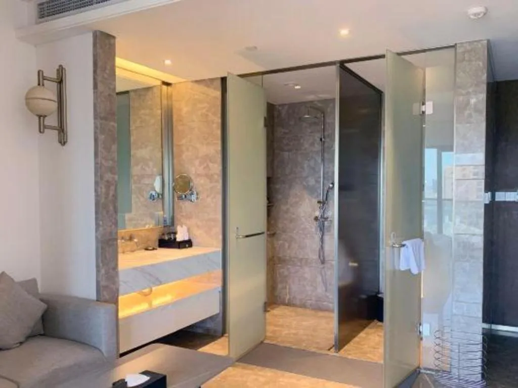 Rock Platinum Sea View Hotel