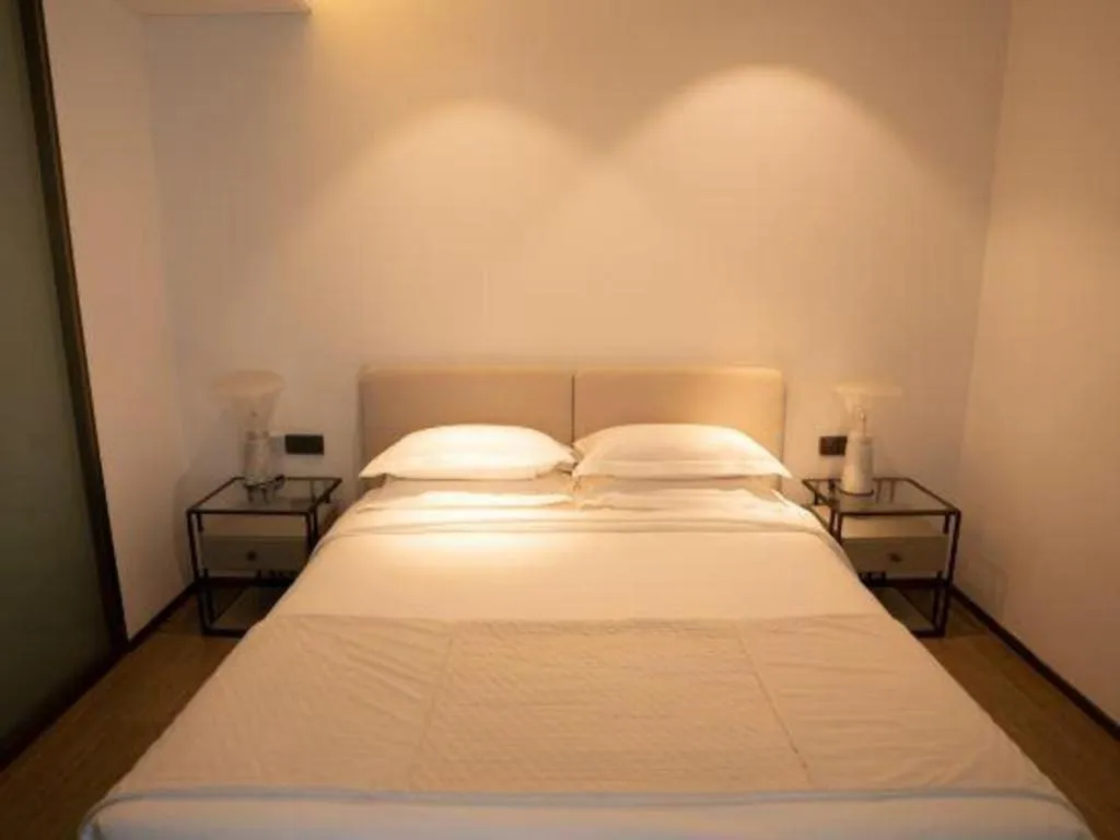 Bed in Rock Platinum Sea View Hotel