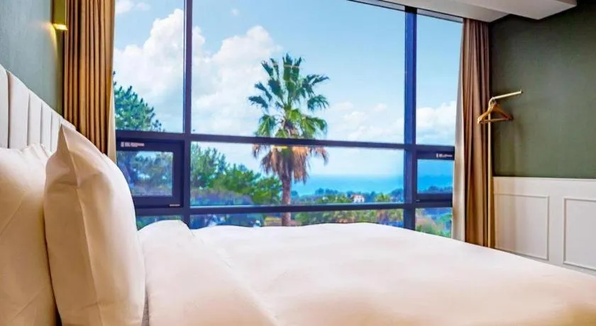 Bed in Dam and Roo Resort