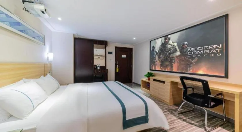 Bed in City Comfort Inn Guangzhou Hanxi Changlong Shiqiao Metro Station