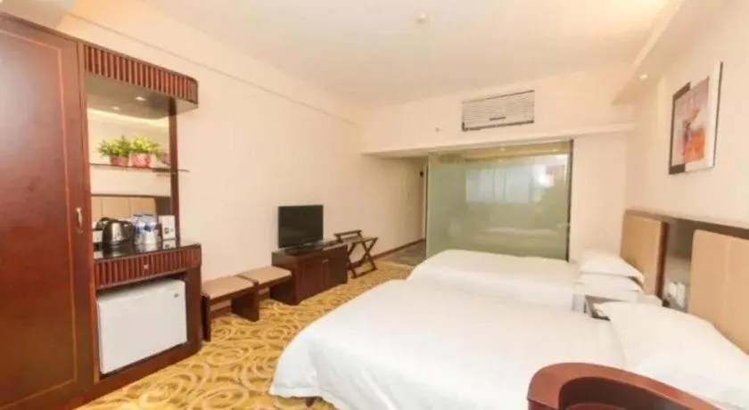 Bed in City Comfort Inn Guangzhou Hanxi Changlong Shiqiao Metro Station