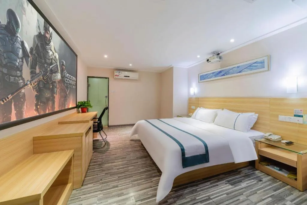Bed in City Comfort Inn Guangzhou Hanxi Changlong Shiqiao Metro Station