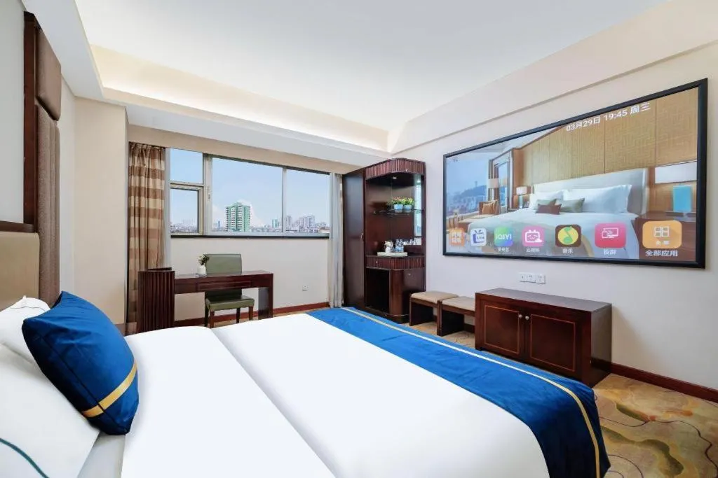Bed in City Comfort Inn Guangzhou Hanxi Changlong Shiqiao Metro Station