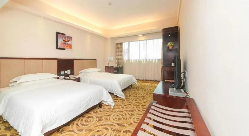 Bed in City Comfort Inn Guangzhou Hanxi Changlong Shiqiao Metro Station
