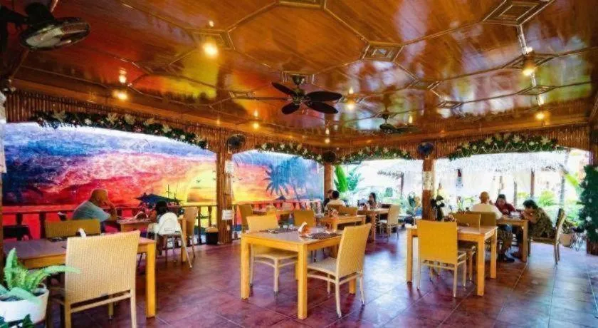 Coucou Bar Hotel and Restaurant