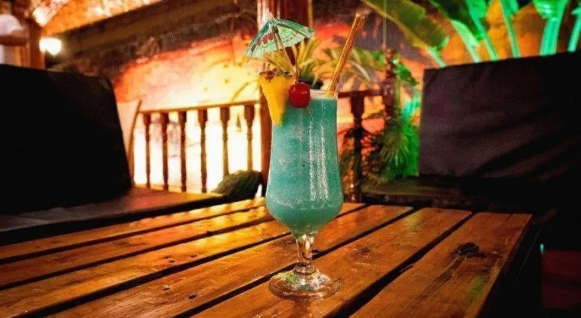 Coucou Bar Hotel and Restaurant