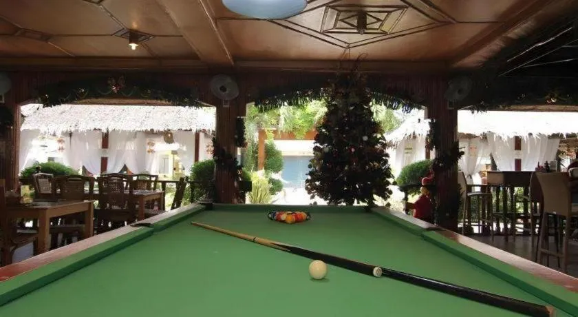 Coucou Bar Hotel and Restaurant