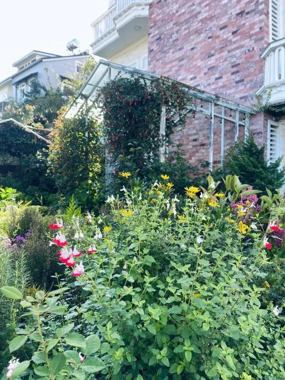 La Roza Dalat Boutique Hotel