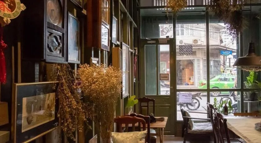 Live Local Cafe & Hotel