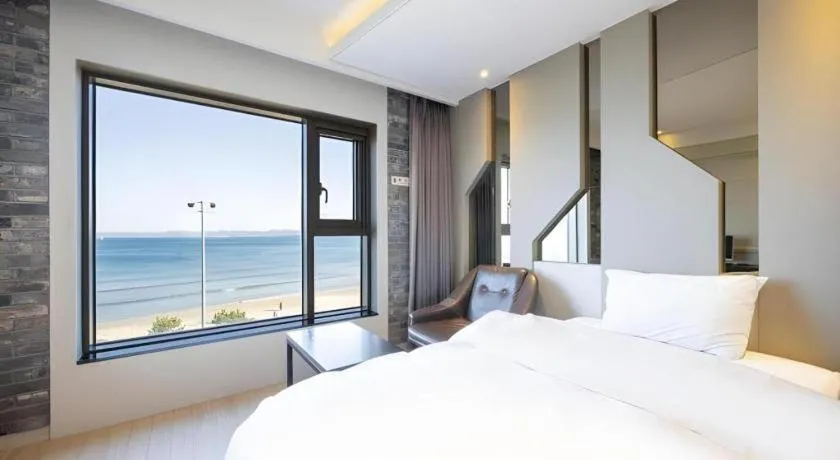 Bed in Pohang Hotel View