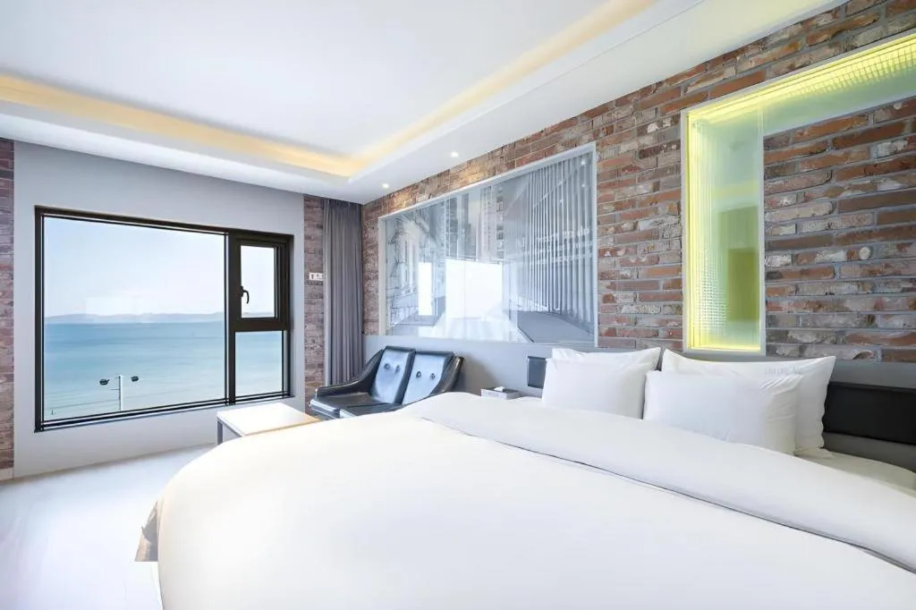 Bed in Pohang Hotel View