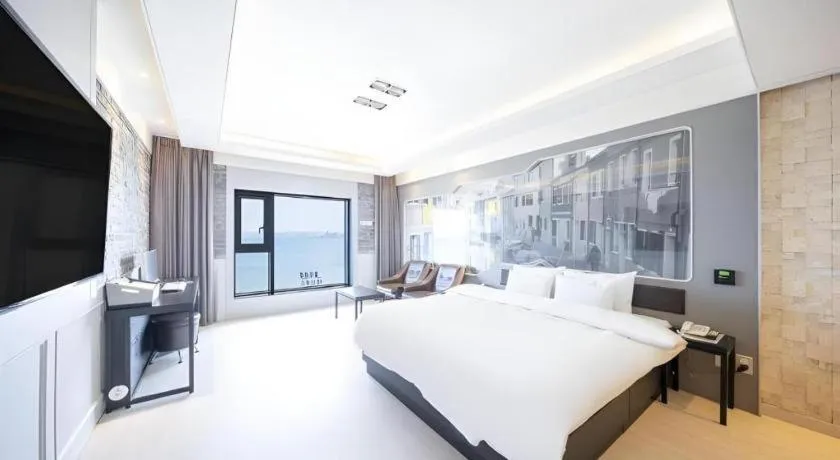 Bed in Pohang Hotel View