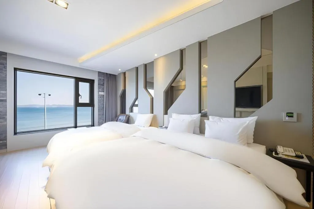 Bed in Pohang Hotel View