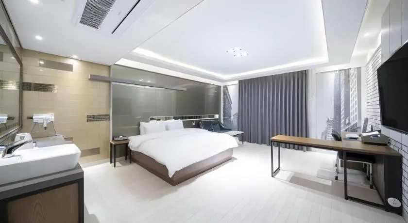 Bed in Pohang Hotel View