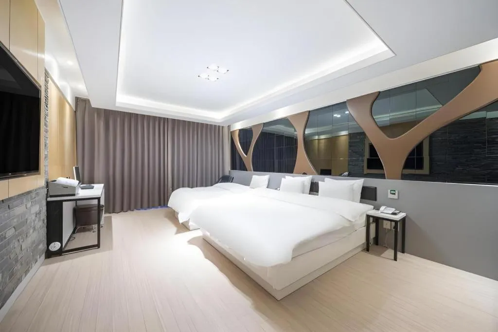 Bed in Pohang Hotel View