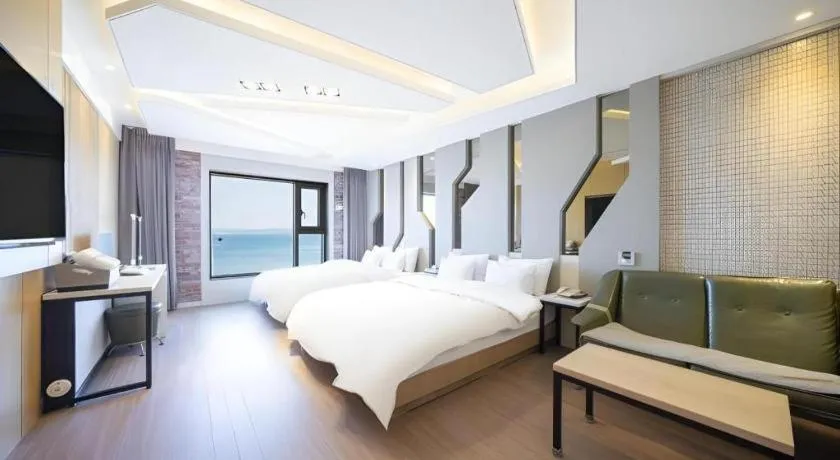 Bed in Pohang Hotel View