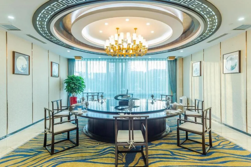 Hundred Hotel Qingdao