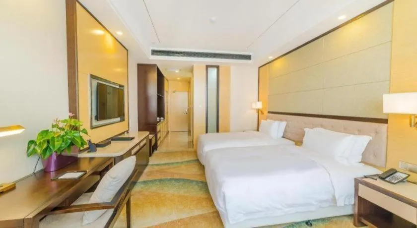 Bed in Hundred Hotel Qingdao