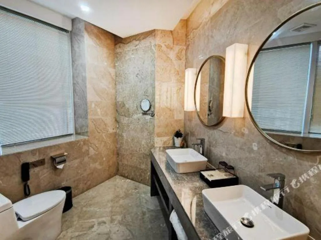 Hundred Hotel Qingdao