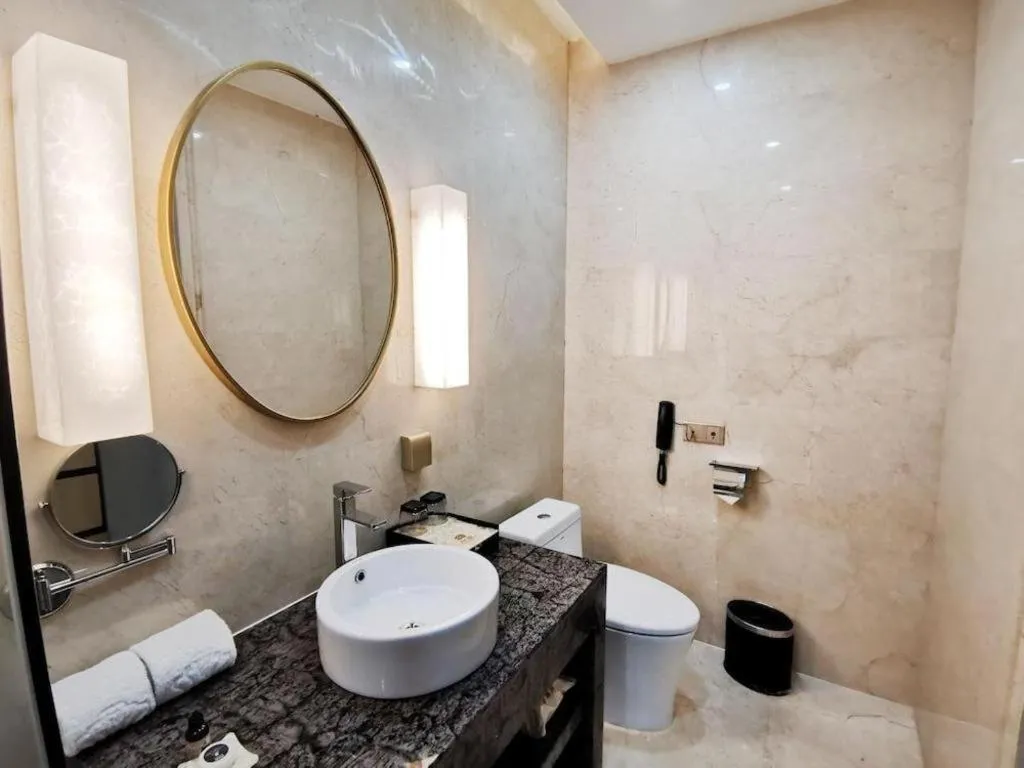 Hundred Hotel Qingdao