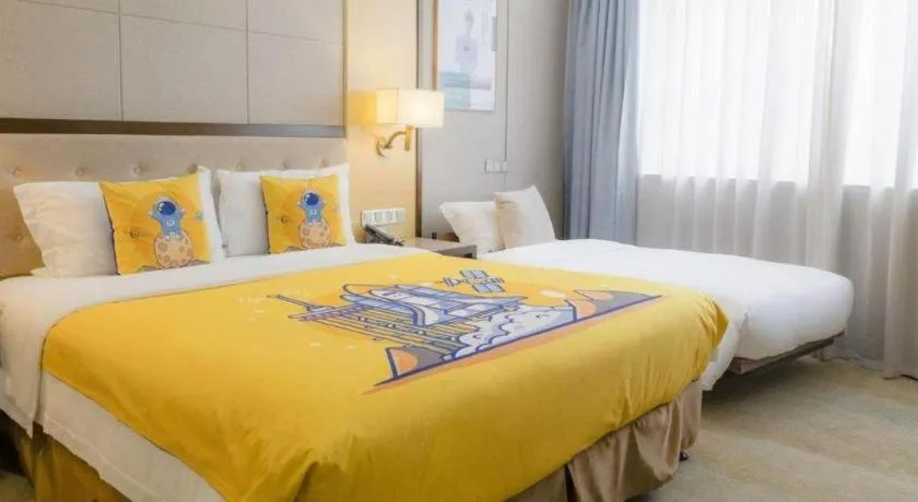 Bed in Hundred Hotel Qingdao