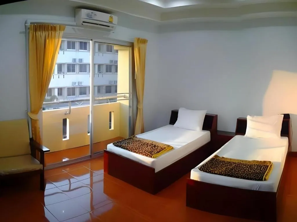 Bed in Chanthanee Hotel