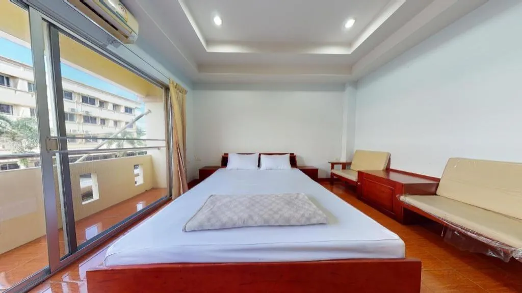 Bed in Chanthanee Hotel