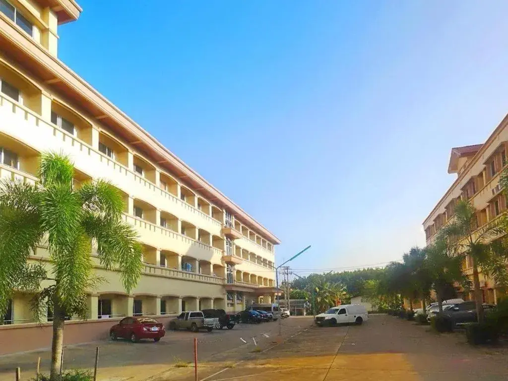 Chanthanee Hotel Chanthanee Hotel