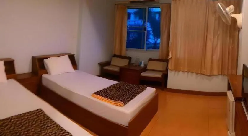 Bed in Chanthanee Hotel