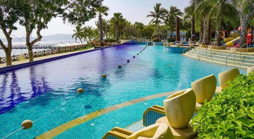 Ocean View Resort Yalong Bay