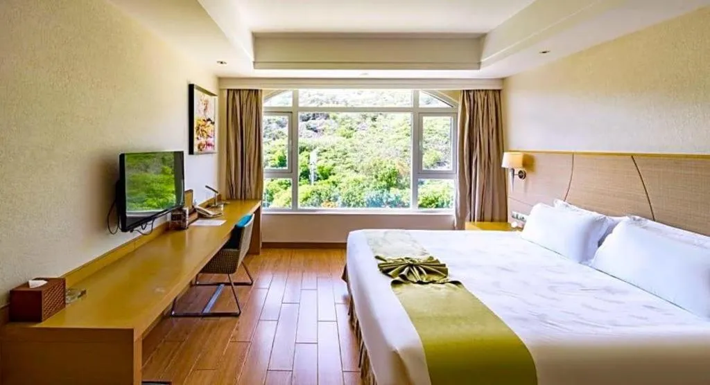 Bed in Ocean View Resort Yalong Bay