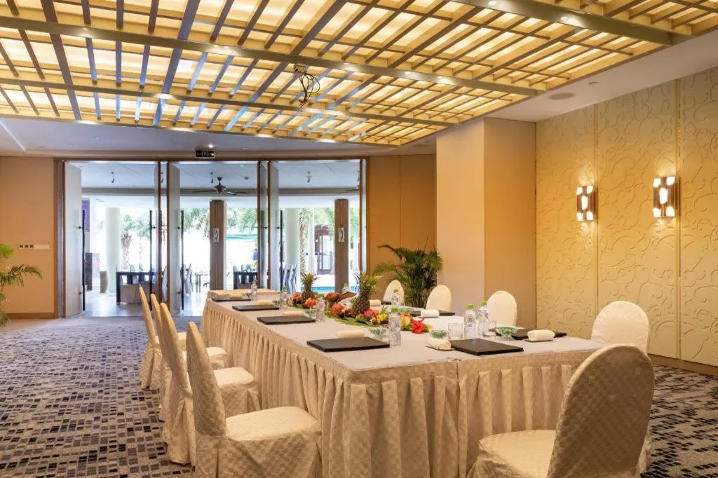 Ocean View Resort Yalong Bay