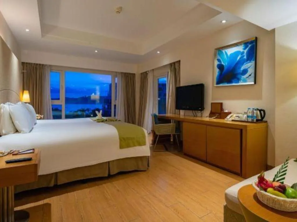 Bed in Ocean View Resort Yalong Bay