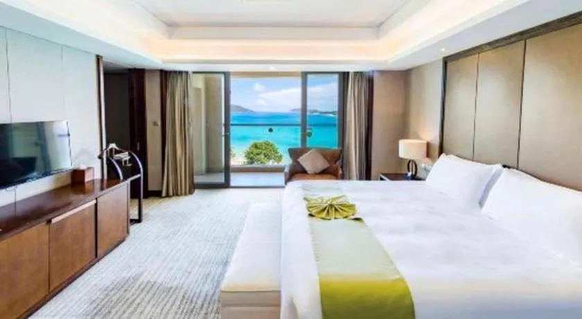 Bed in Ocean View Resort Yalong Bay
