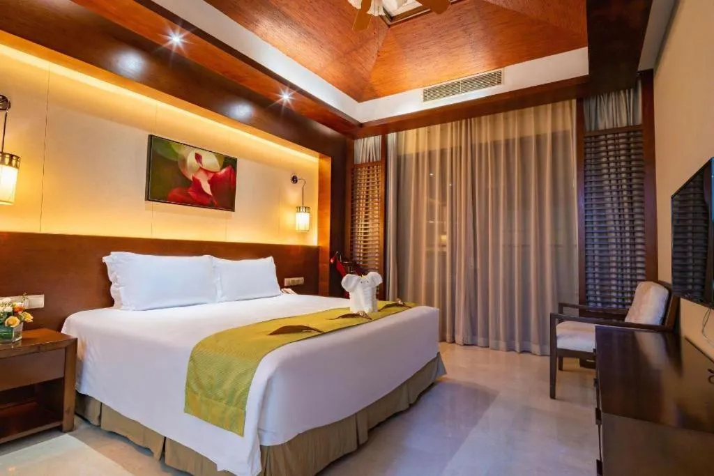 Bed in Ocean View Resort Yalong Bay