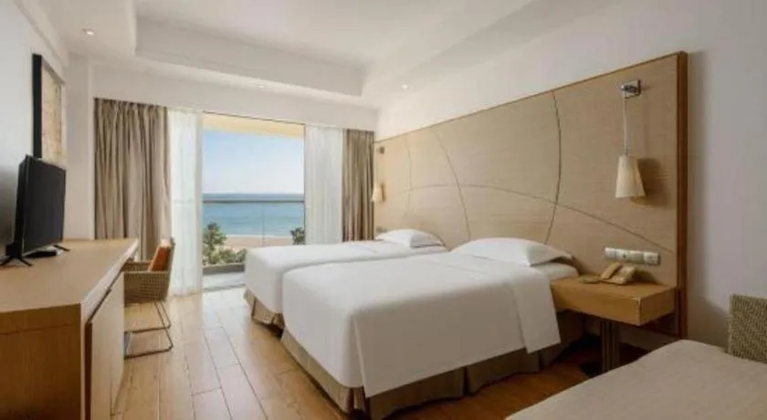 Bed in Ocean View Resort Yalong Bay