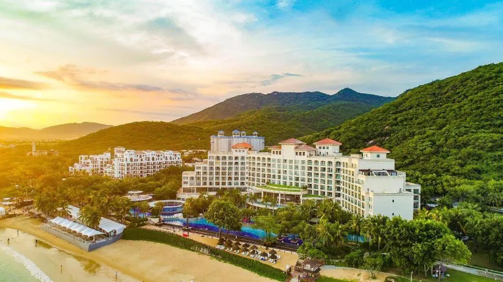 Ocean View Resort Yalong Bay