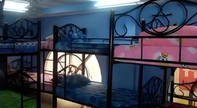 Bed in Centaur Inn Hotel